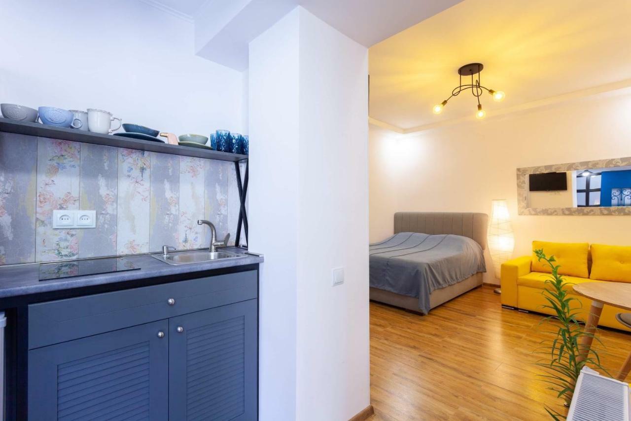 Modern Apartment In The Heart Of Old ティビリシ エクステリア 写真